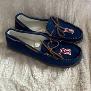 Genuine Merchandise men’s size large Boston Red Sox Slippers